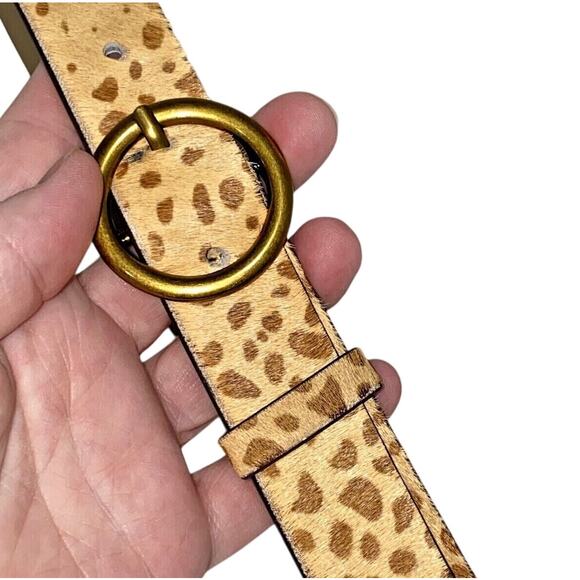 Urban Outfitters faux calf leather belt brass circle buckle tan & brown size S - Picture 3 of 3